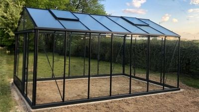 Serre en verre 